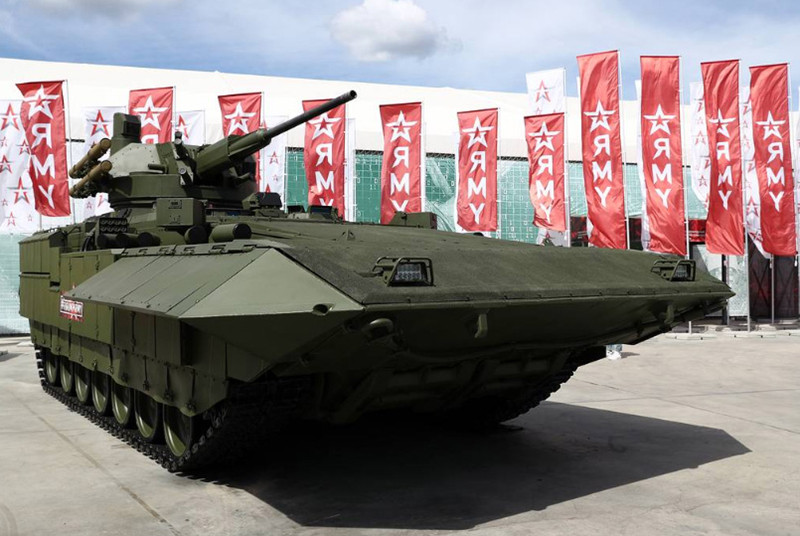 Xe chiến đấu bộ binh T-15 Armata.
