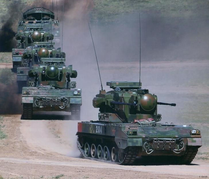 Xe có kíp chiến đấu chỉ 3 người, sử dụng động cơ 800 mã lực và có tầm hoạt động tối đa 450 km, tốc độ nhanh nhất mà Type 09 đạt được khi di chuyển lên tới 55 km/h. Nguồn ảnh: Military-today.