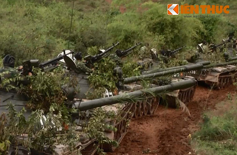 Tác chiến cùng xe thiết giáp là một yêu cầu cao, đòi hỏi sự hiệp đồng chuẩn xác và ăn khớp.