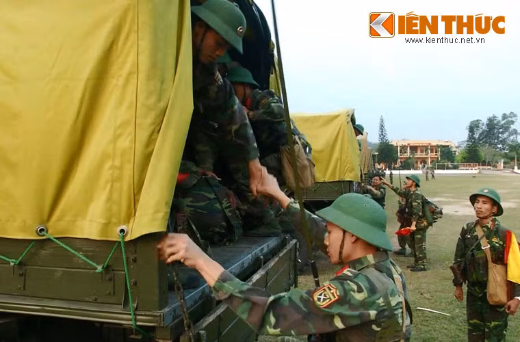 Ngày 11/3/1951, Sư đoàn đã tổ chức đánh thắng bại 02 binh đoàn chủ lực cơ động Bút-Tin và Sốc-Kên của thực dân Pháp ở Thanh Hương – Mỹ Xuyên.