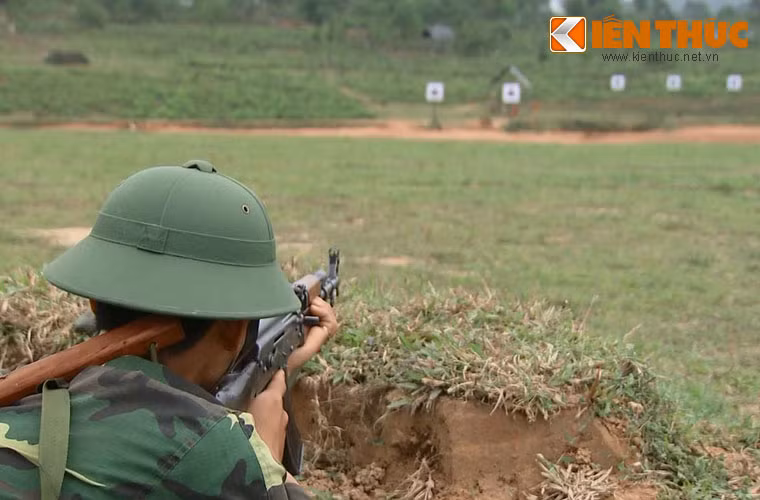 Sư đoàn 324 đã có 10 năm chiến đấu tại chiến trường bạn Lào, đánh 88 trận lớn, nhỏ góp phần tiễu phỉ, hoàn thành nghĩa vụ quốc tế.