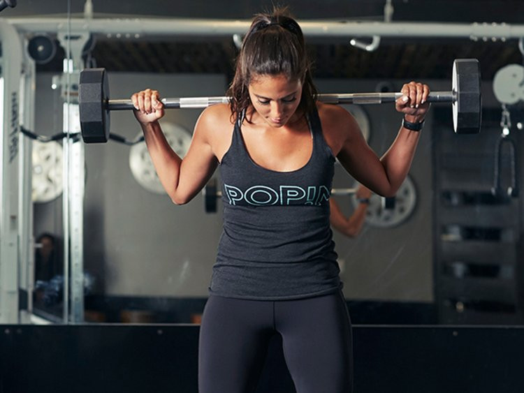 Bạn cũng không nên sử dụng vitamin và thực phẩm bổ hay các sản phẩm đặc biệt để phục hồi sau tập thể dục sung như vitamin C, E và A bởi những chất bổ sung này có thể gây hại nhiều hơn là tốt. Ảnh: businessinsider.