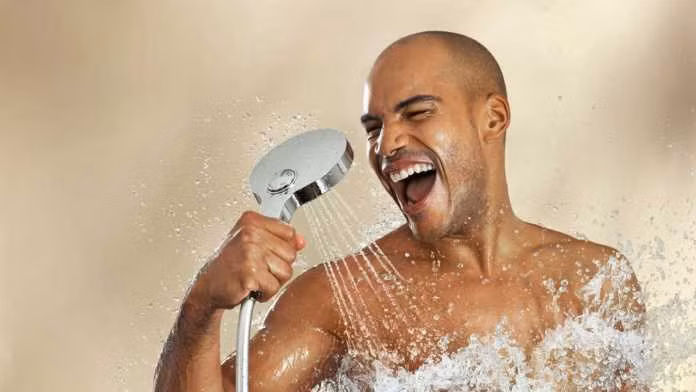 Trong khi đó, nhiều người, nhất là cánh mày râu, thường không giặt khăn lau thường xuyên, khiến khăn lau trở thành ổ vi khuẩn gây hại cho sức khỏe. Ảnh: mpasho.