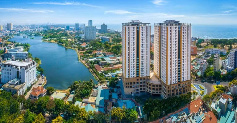 BDS Hung Thinh dan top no so hong: Cu dan Sky center, Vung Tau Melody bao lan “buc xuc”?-Hinh-2