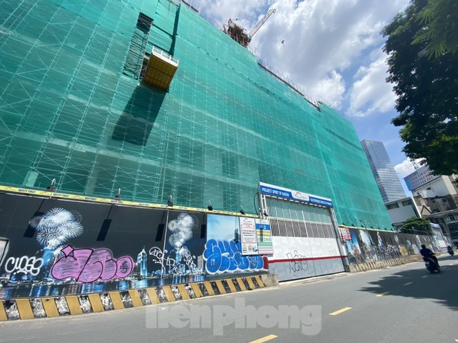 Ngoai gay nut, lun Bao tang My Thuat, tu giac Ben Thanh Bitexco vuong lum xum gi?-Hinh-3