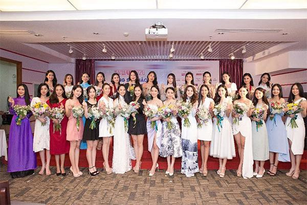 Top 30 thí sinh đầu tiên vào vòng Bán kết Hoa hậu Việt Nam 2020. 30 thí sinh tiếp theo sẽ được lộ diện tại Sơ khảo phía Bắc, diễn ra vào ngày 29/9.