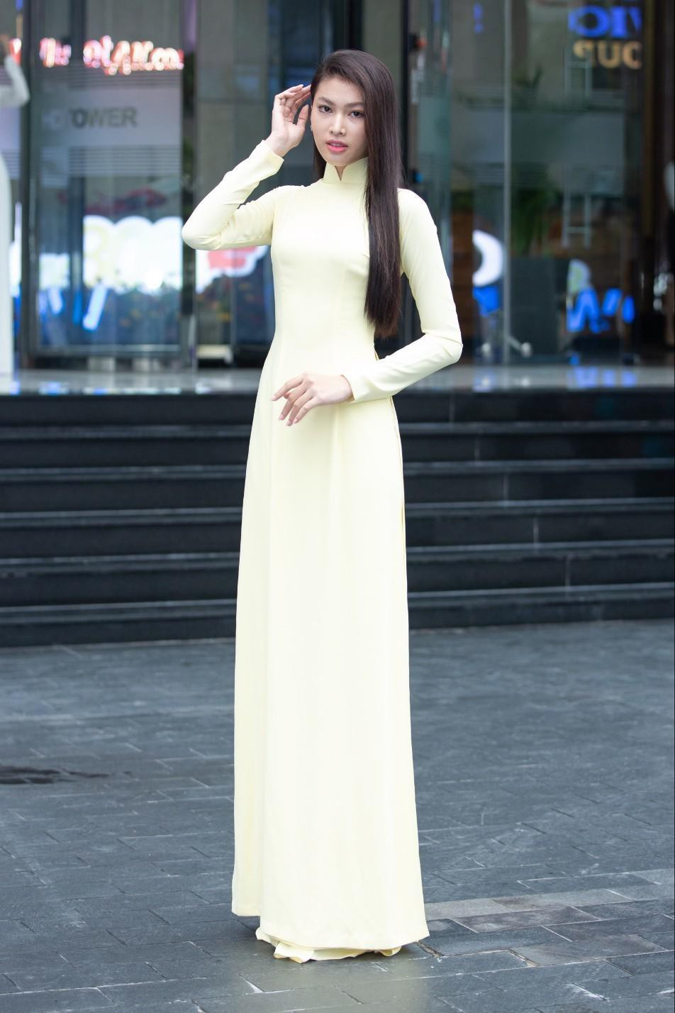 Người đẹp có đôi chân dài 1m11 Nguyễn Lê Ngọc Thảo là ứng cử viên tiềm năng cho chiếc vương miện. Học trò siêu mẫu Võ Hoàng Yến rất tự tin với kỹ năng trình diễn của mình khi đến với cuộc thi.