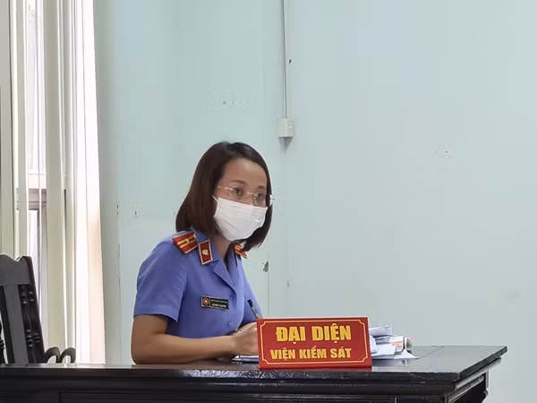 Vu kien truong CA quan Bac Tu Liem: Nguyen don yeu cau CA cong khai xin loi?-Hinh-4