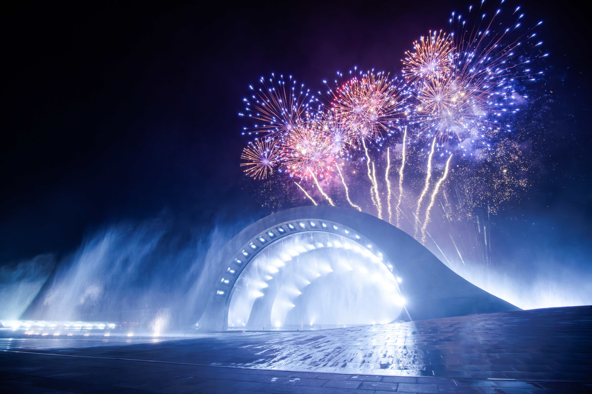 Show dien chua tung co trong tien le ra mat tai Phu Quoc, san khau 5.000 cho kin khach-Hinh-5