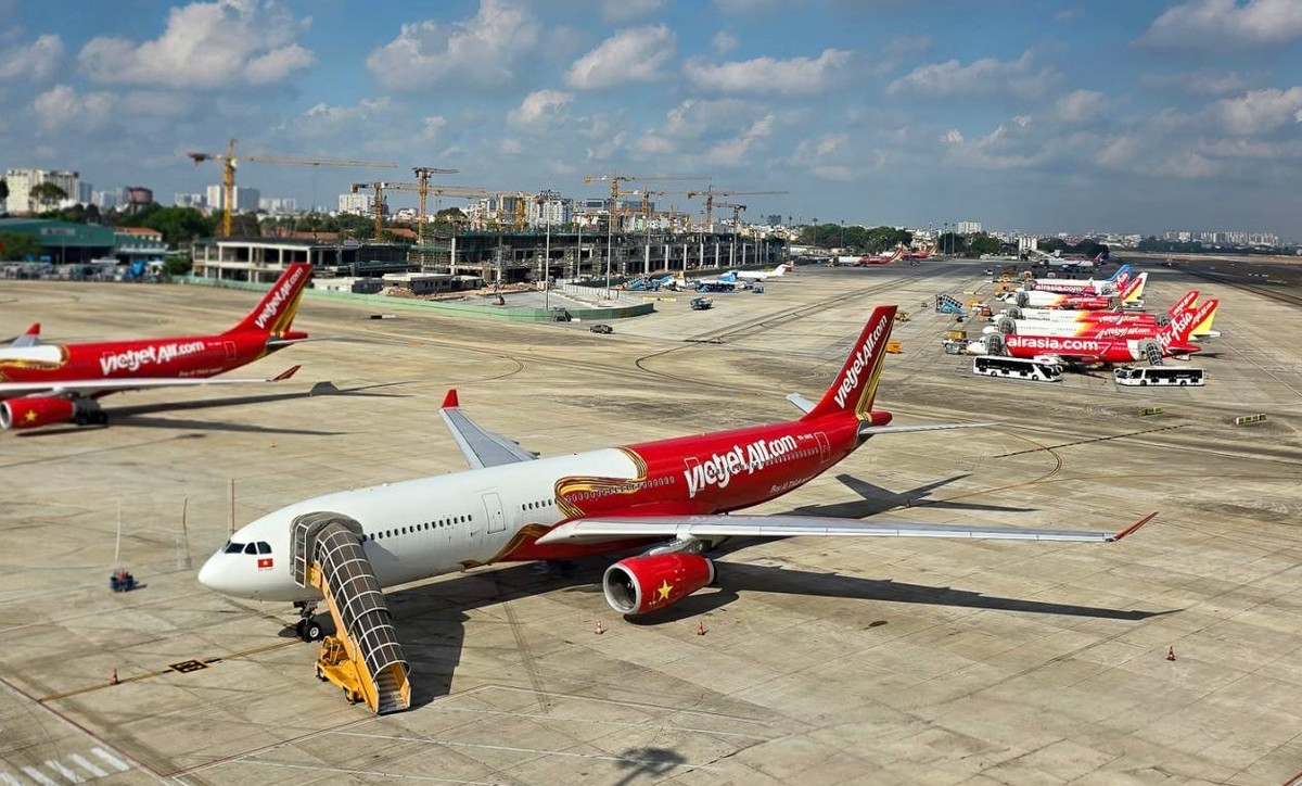 Chao ngay doi 5/5, Vietjet tung hang trieu ve bay giam den 55%