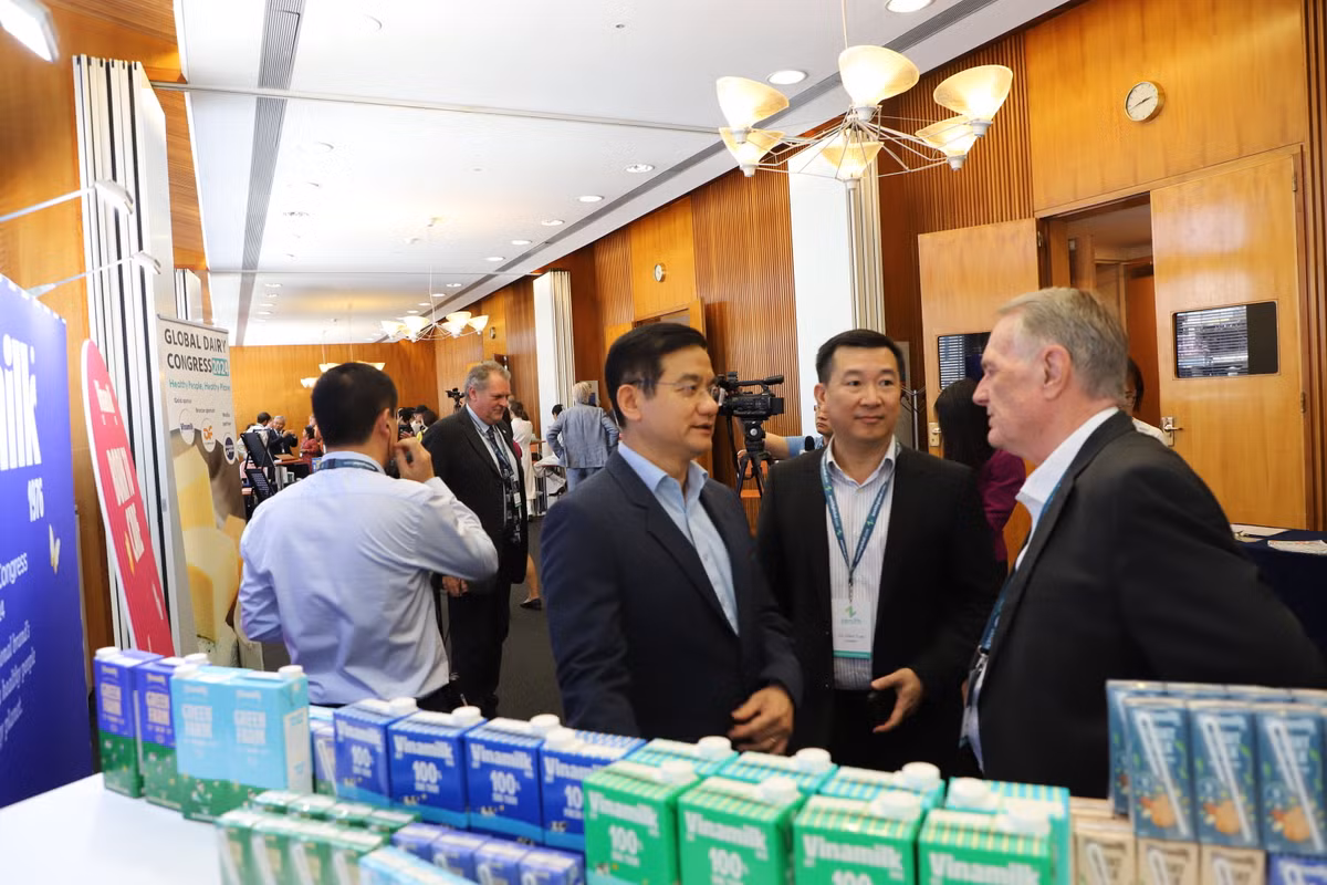 Chien luoc doi moi va phat trien ben vung cua Vinamilk - Diem nhan tai hoi nghi sua toan cau-Hinh-6