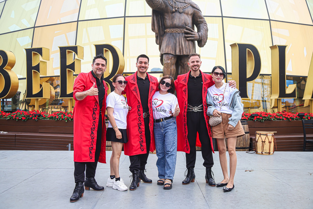 Tình người làm nên sức mạnh, sức hấp dẫn, sức bật cho Đà Nẵng - Hình 2 Tinh nguoi lam nen suc manh, suc hap dan, suc bat cho Da Nang-Hinh-2