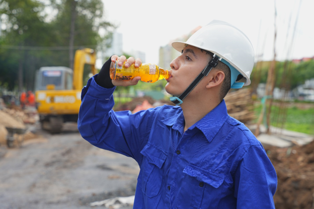 Nạp nhanh năng lượng, sẵn sàng vượt qua thử thách tại công trường - Hình 2 Nap nhanh nang luong, san sang vuot qua thu thach tai cong truong-Hinh-2