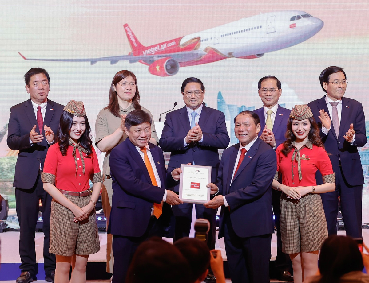 Ky niem 10 nam bay den Han Quoc va cong bo duong bay moi, Vietjet mo ban hang chuc ngan ve sieu tiet kiem-Hinh-5