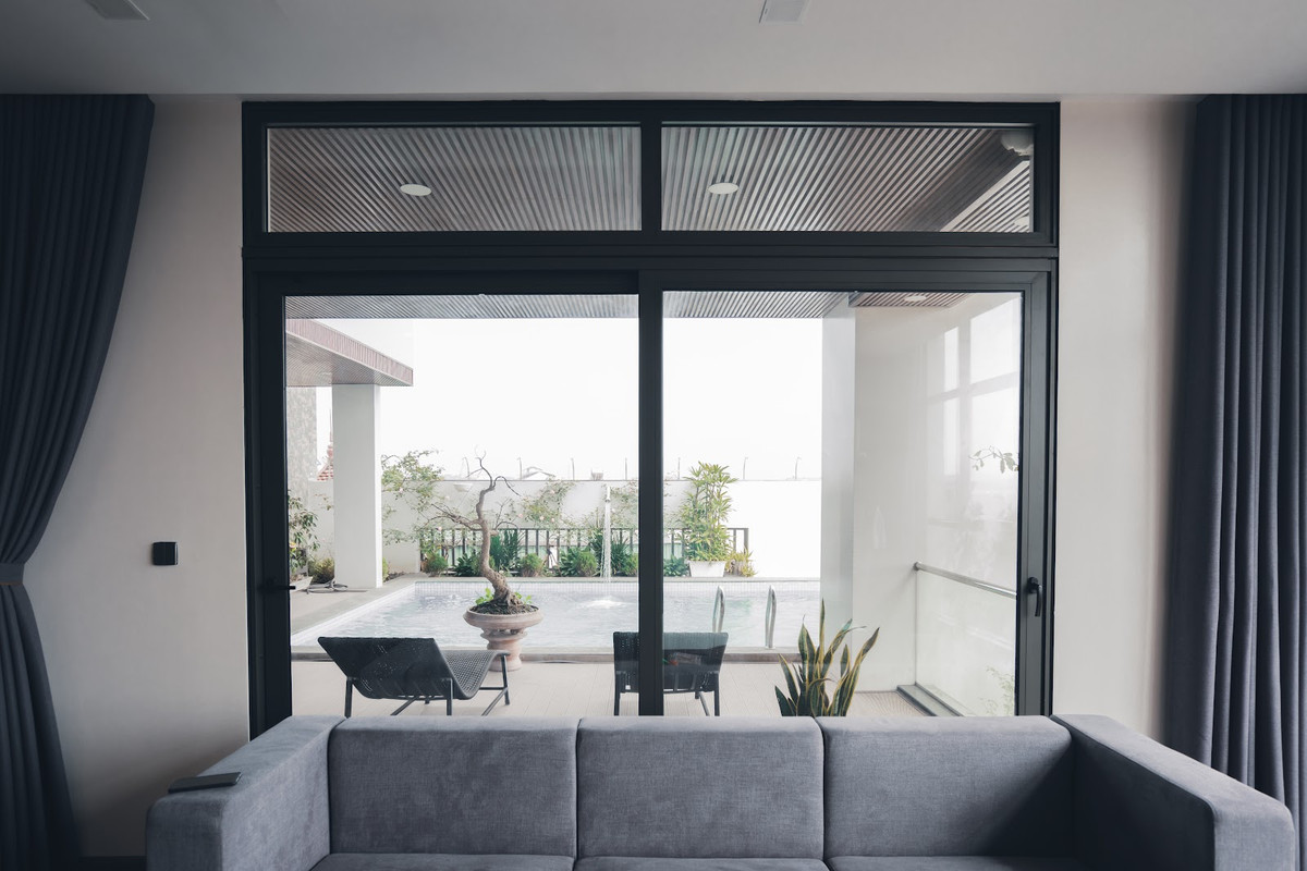 Cua Eurowindow – Giai phap uu viet chong nong mua he, chong tham mua mua-Hinh-4