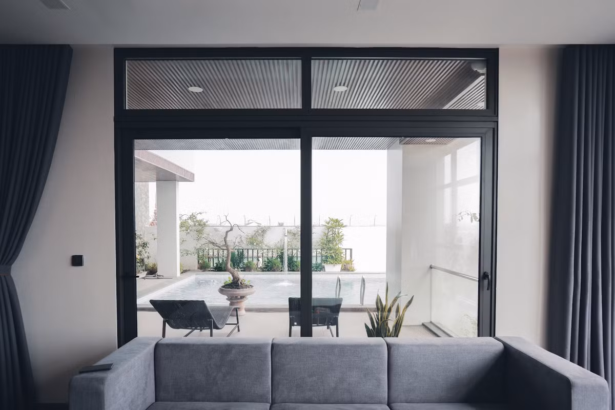 Cua Eurowindow – Giai phap uu viet chong nong mua he, chong tham mua mua-Hinh-4