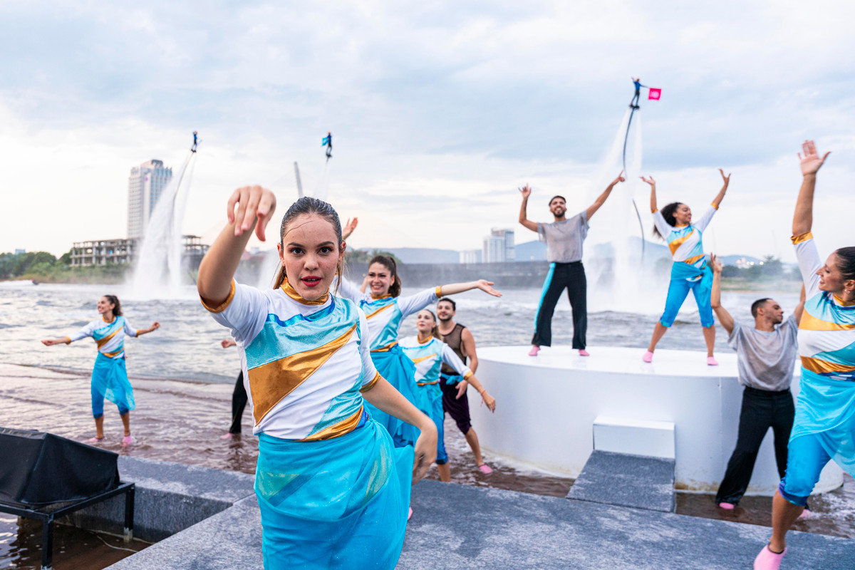 “Nghẹt thở” với show diễn Awaken River mới toanh tại Đà Nẵng - Hình 4 “Nghet tho” voi show dien Awaken River moi toanh tai Da Nang-Hinh-4