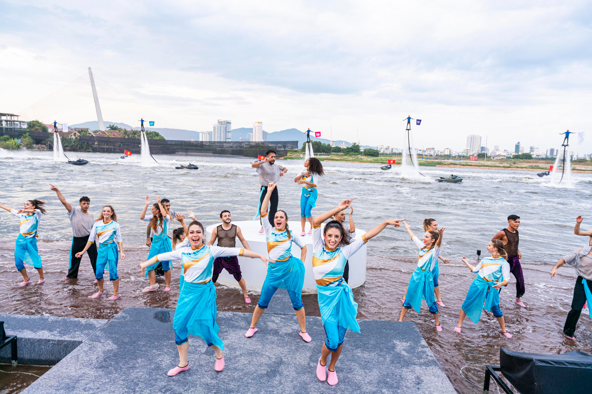 “Nghẹt thở” với show diễn Awaken River mới toanh tại Đà Nẵng - Hình 6 “Nghet tho” voi show dien Awaken River moi toanh tai Da Nang-Hinh-6