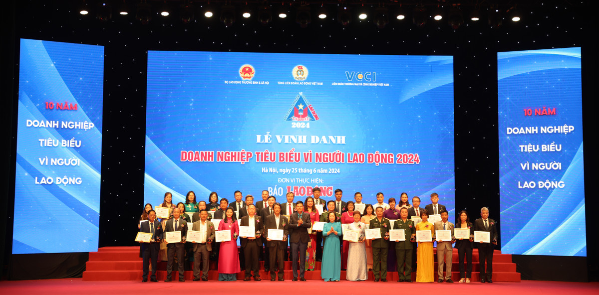 BAC A BANK tiep tuc duoc vinh danh “Doanh nghiep tieu bieu vi nguoi lao dong nam 2024”-Hinh-2