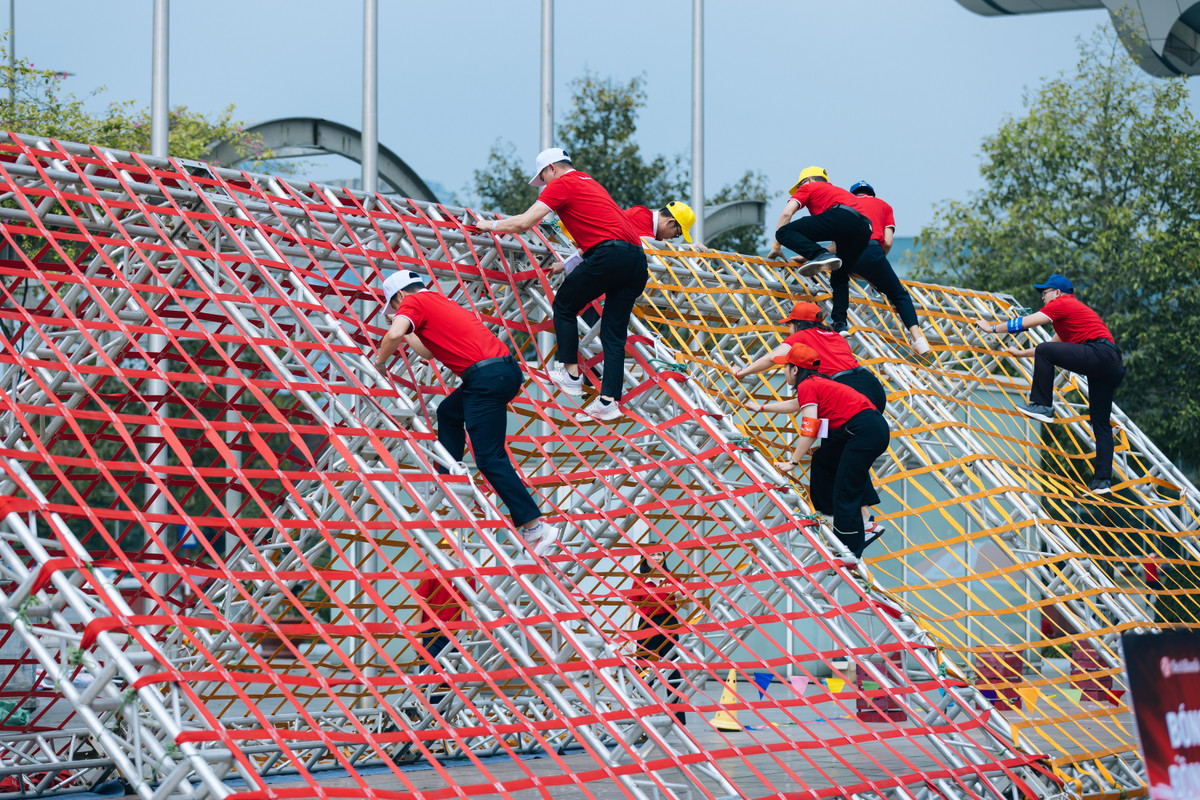 SeABank - Nơi những người dành cả thanh xuân để cống hiến - Hình 5 SeABank - Noi nhung nguoi danh ca thanh xuan de cong hien-Hinh-5