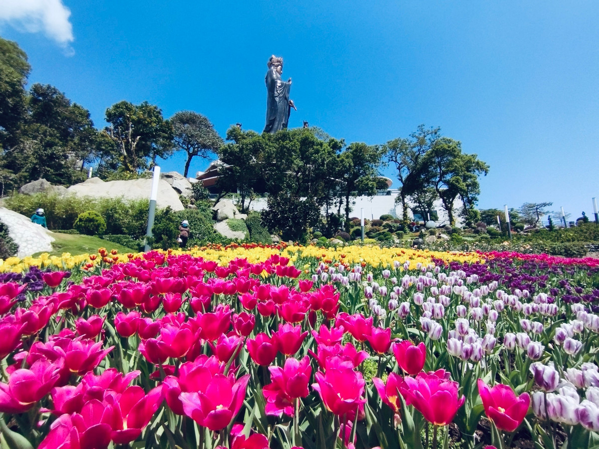 Núi Bà Đen Tây Ninh là điểm đến hấp dẫn phái đẹp dịp 8/3 Nui Ba Den Tay Ninh la diem den hap dan phai dep dip 8/3