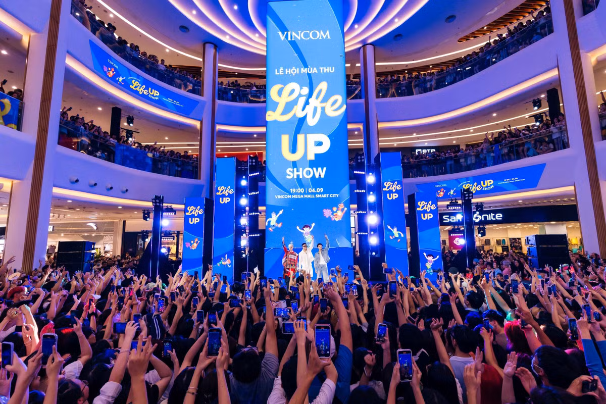 Thi truong ban le Viet Nam soi dong: TTTM khong ngung hut khach-Hinh-4