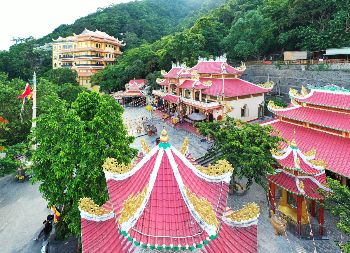 Viet Nam sap co Dai tuong Phat Di Lac bang da sa thach lon hang dau the gioi-Hinh-4