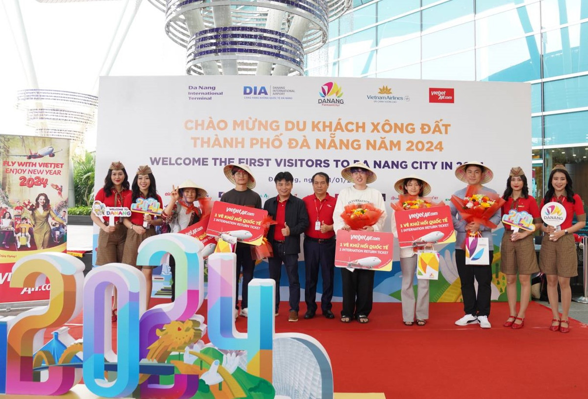 Don chao nam moi 2024 tren cac chuyen bay Vietjet ngay 1/1/2024-Hinh-5