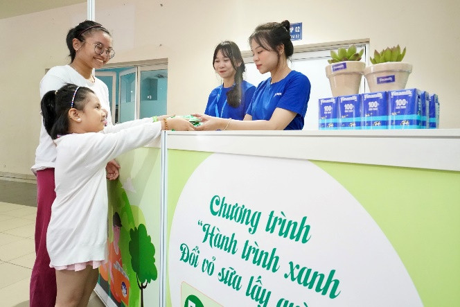 Sức hút của VINAMILK tại triển lãm quốc tế chuyên ngành sữa - Hình 6 Suc hut cua VINAMILK tai trien lam quoc te chuyen nganh sua-Hinh-6