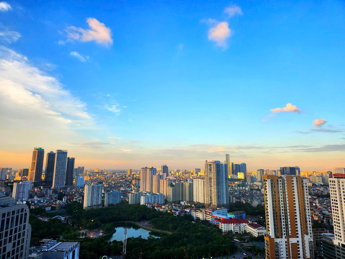 Hà Nội: Quận Cầu Giấy đạt kết quả kinh tế - xã hội ấn tượng dẫn đầu Thủ đô - Hình 2 Ha Noi: Quan Cau Giay dat ket qua kinh te - xa hoi an tuong dan dau Thu do-Hinh-2