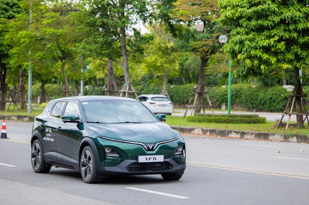 Bat ngo khi so sanh chi phi su dung oto dien voi xe xang-Hinh-3