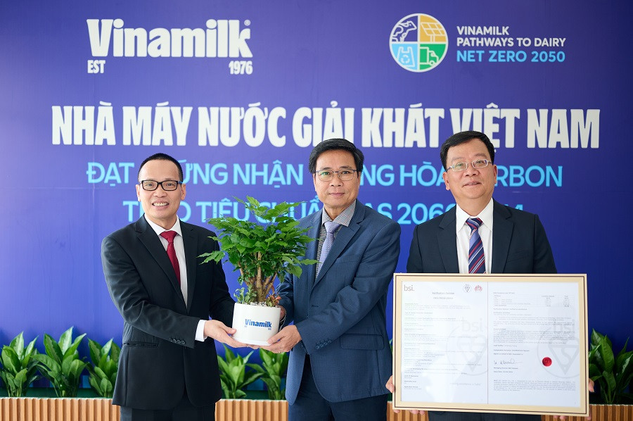 Cong bo them 1 nha may dat trung hoa Carbon, Vinamilk tien nhanh tren hanh trinh den Net Zero-Hinh-4