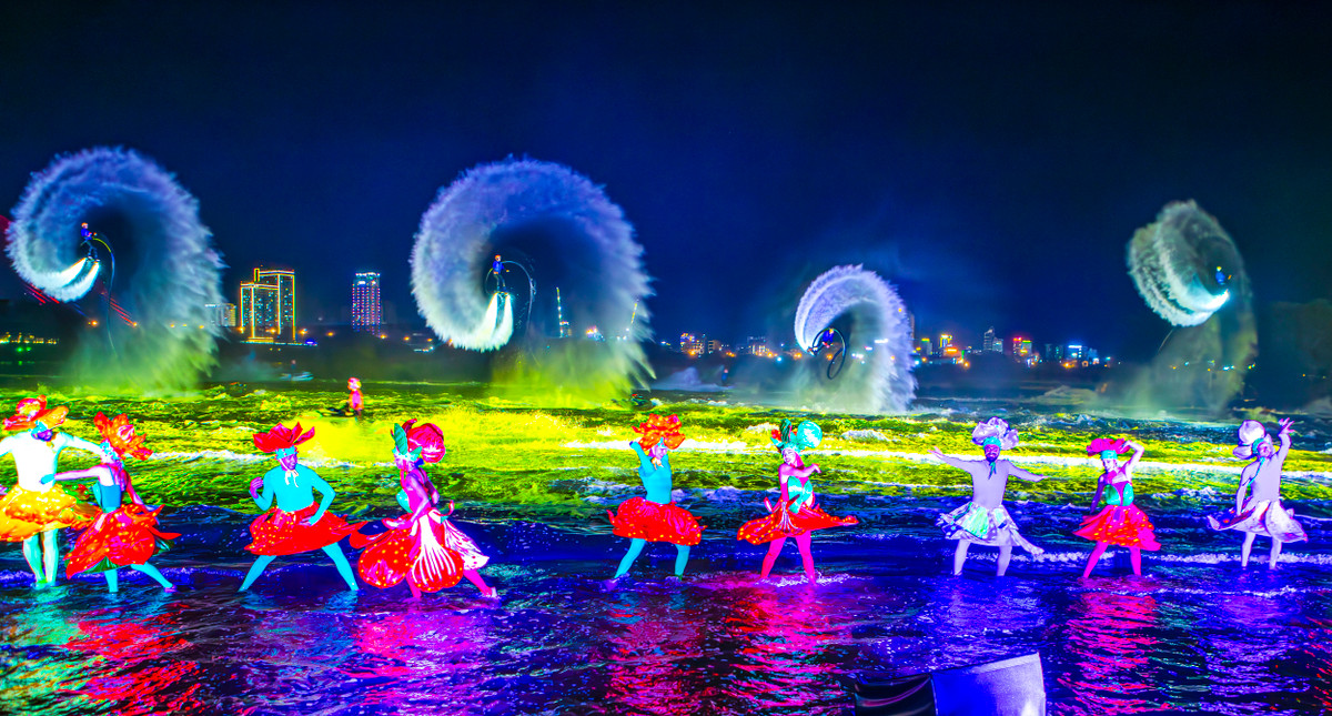 Hai show mới tại Da Nang Downtown quy tụ dàn sao hàng đầu thế giới - Hình 6 Hai show moi tai Da Nang Downtown quy tu dan sao hang dau the gioi-Hinh-6