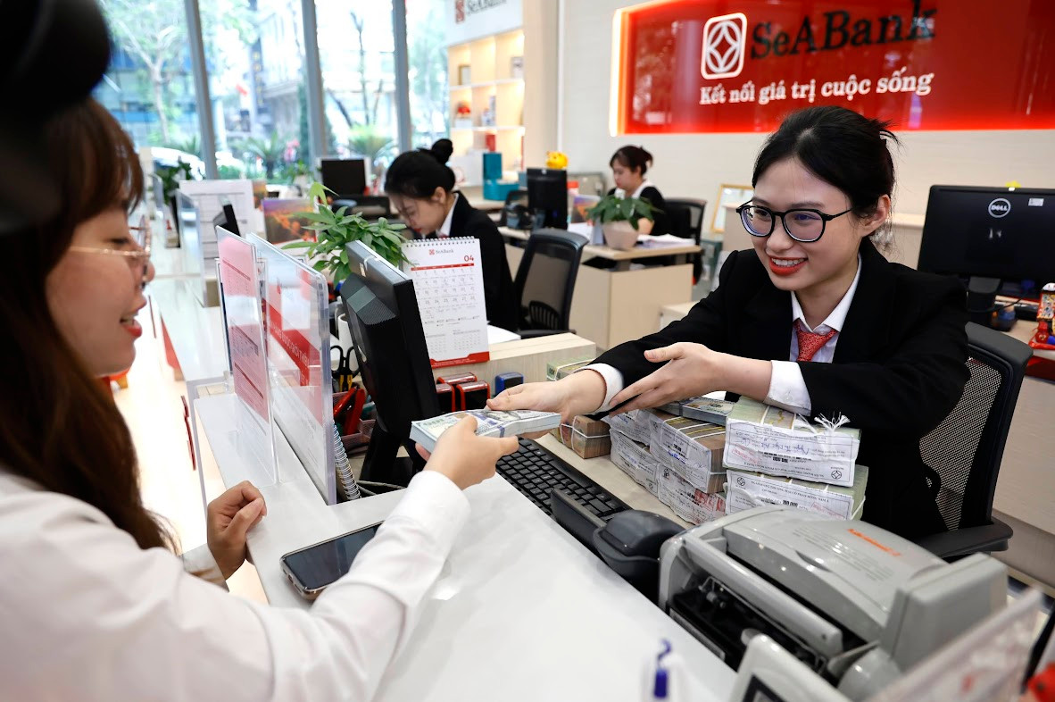 SeABank lan thu 5 duoc vinh danh trong Top 500 doanh nghiep tang truong nhanh nhat Viet Nam