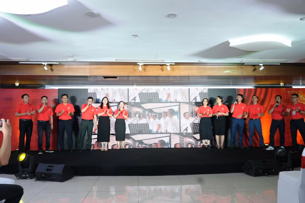 Ấn tượng hoạt động kỷ niệm 28 năm thành lập của ROX Group An tuong hoat dong ky niem 28 nam thanh lap cua ROX Group