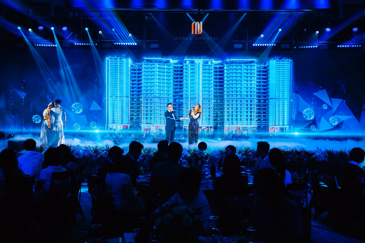 Man nhan bua tiec da giac quan tai su kien ra mat thuong hieu Noble