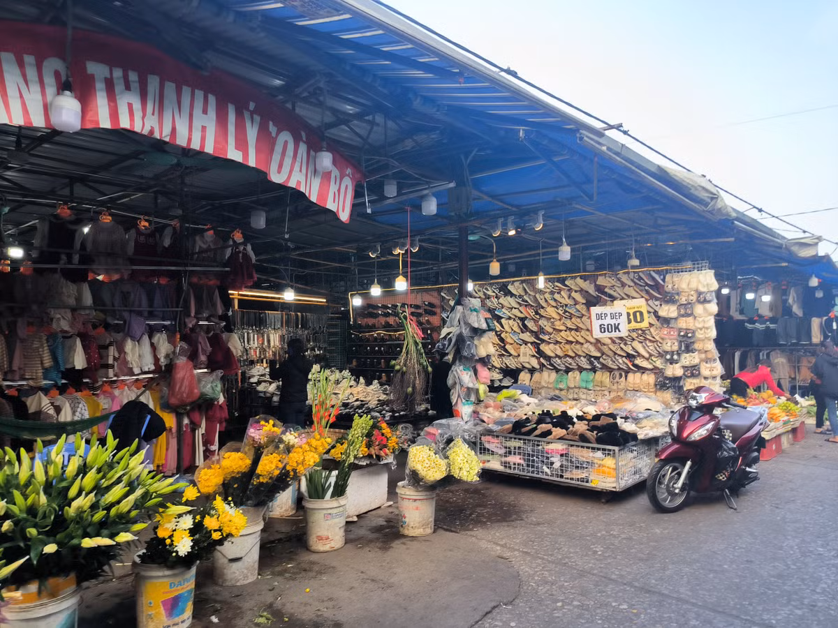 Sap Tet, cho truyen thong e am, tieu thuong lo lang