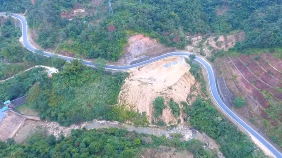 Đề xuất cải tạo 3 tuyến Quốc lộ với số vốn 350 triệu USD De xuat cai tao 3 tuyen Quoc lo voi so von 350 trieu USD