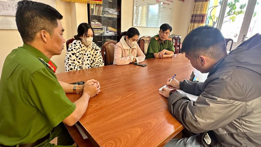 4 nguoi trong 'clip 5 phu nu danh co gai' o Da Lat bi khoi to-Hinh-3