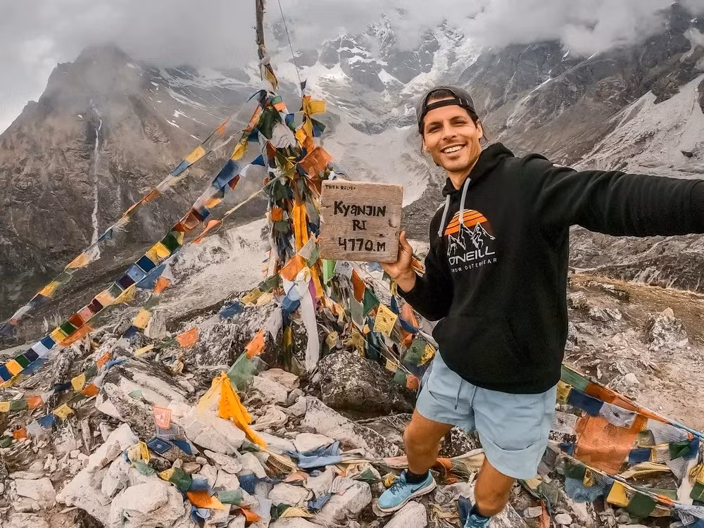 Du lich vong quanh the gioi, chang trai van kiem duoc 20.000 USD/thang