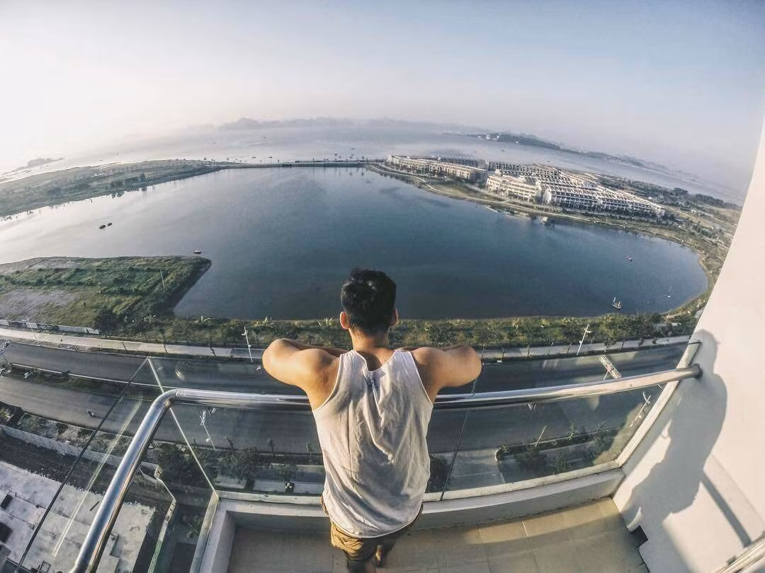 Khách sạn Hạ Long thu phí phát điện 300.000/đêm: Căn cứ nào cho phép? Khach san Ha Long thu phi phat dien 300.000/dem: Can cu nao cho phep?