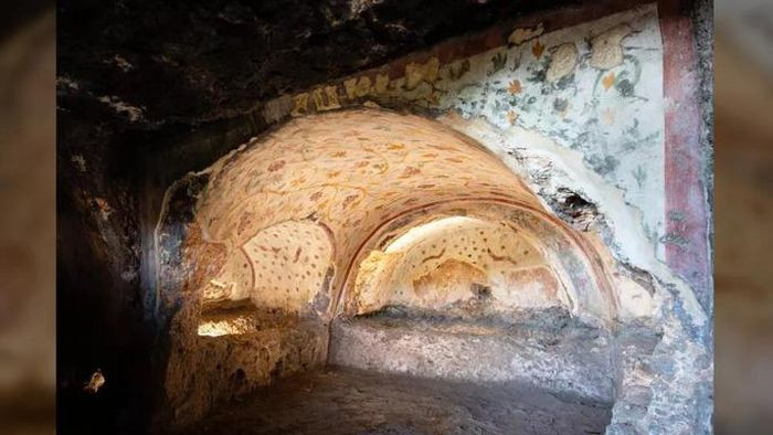 Hầm mộ bằng đá lớn nhất thế giới với 400 căn phòng châu báu - Hình 2 Ham mo bang da lon nhat the gioi voi 400 can phong chau bau-Hinh-2