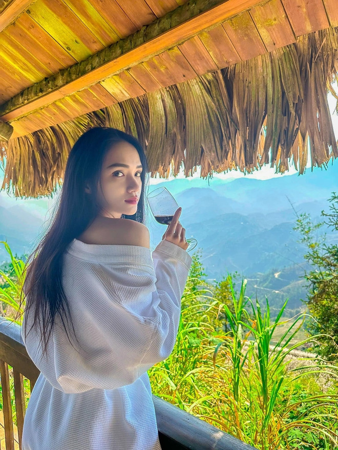 Nang hau Vbiz bi antifan cuc cang, phai huy show o an gio ra sao?-Hinh-6