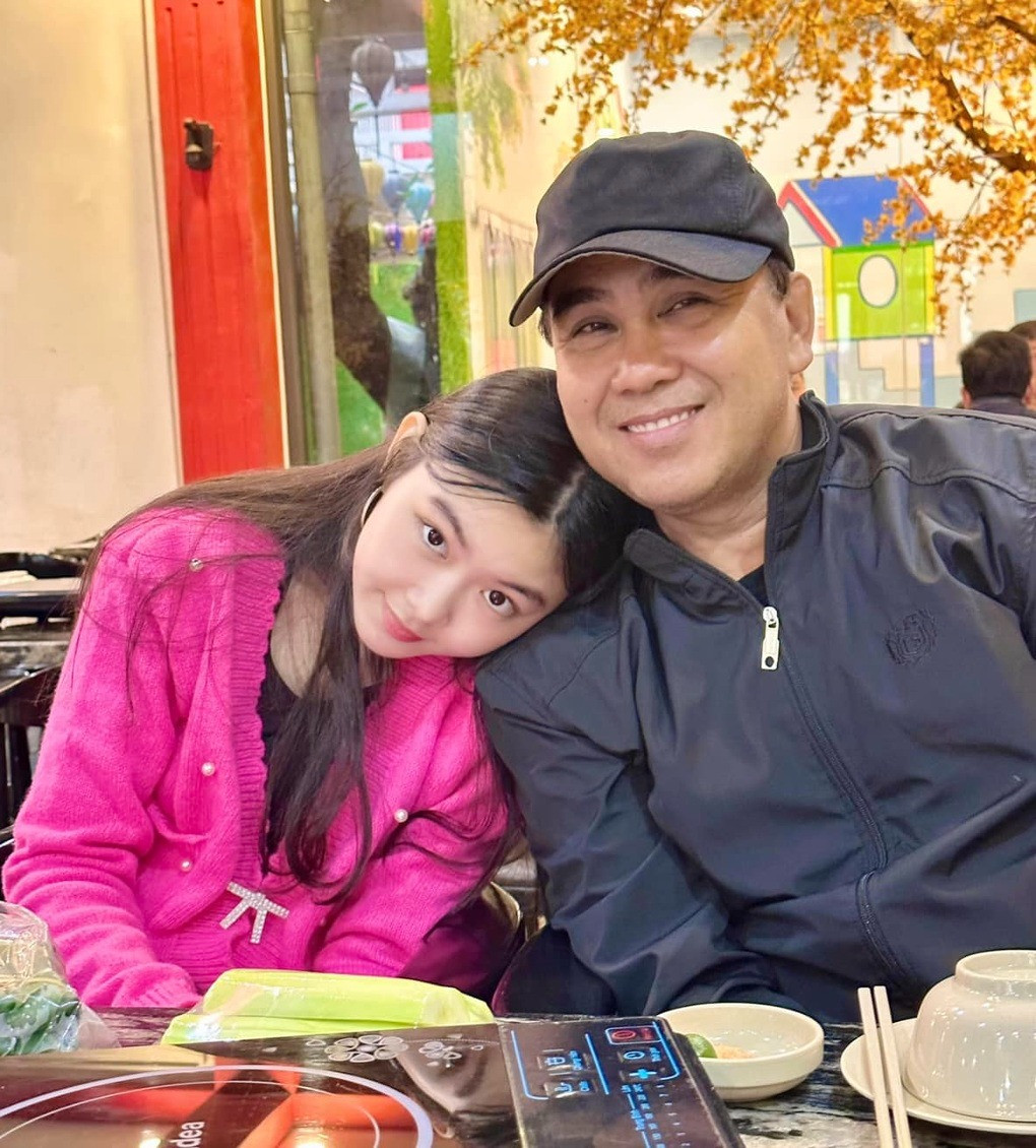 Lọ Lem - con gái Quyền Linh: Nhan sắc rực rỡ tuổi 17 - Hình 7 Lo Lem - con gai Quyen Linh: Nhan sac ruc ro tuoi 17-Hinh-7