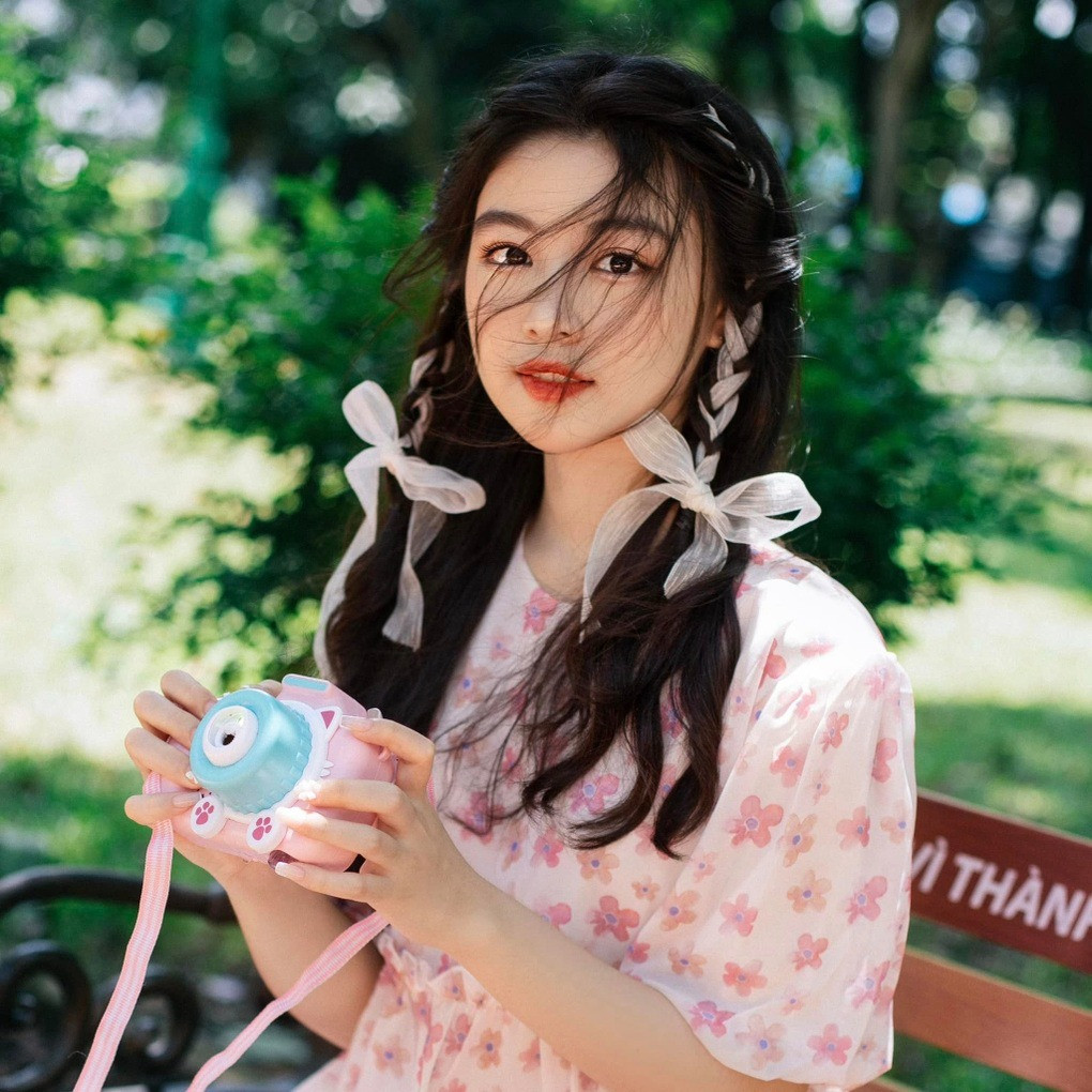 Lọ Lem - con gái Quyền Linh: Nhan sắc rực rỡ tuổi 17 - Hình 9 Lo Lem - con gai Quyen Linh: Nhan sac ruc ro tuoi 17-Hinh-9