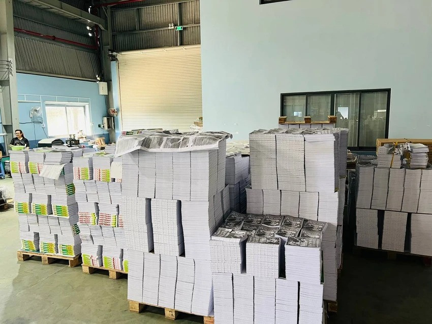 Phat hien hang ngan ban in lau tai mot xuong o Cu Chi