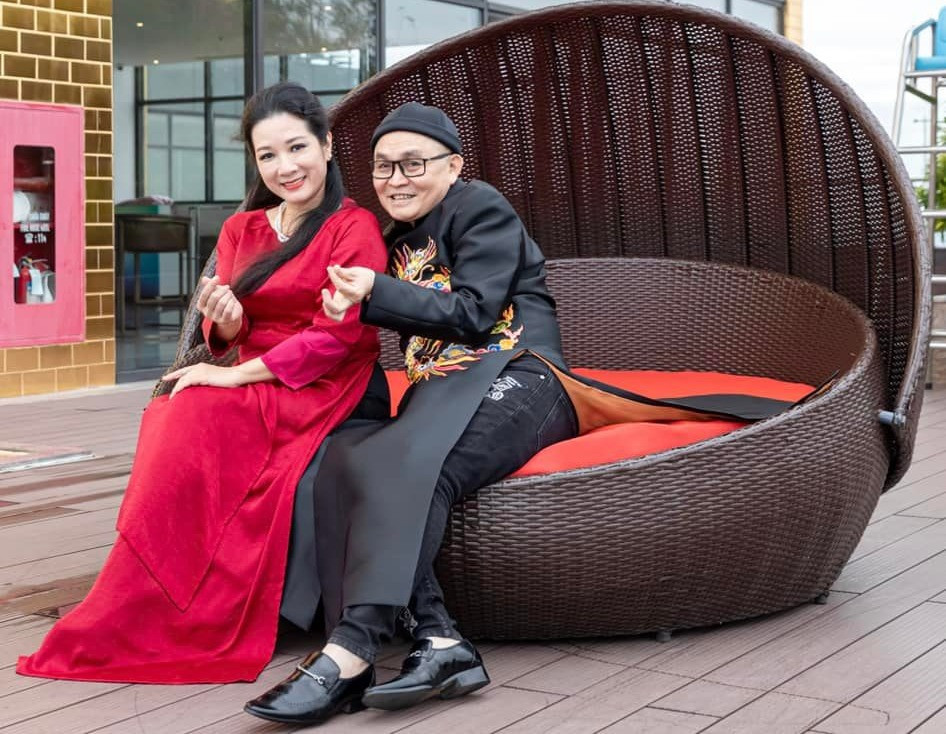 Nỗi khổ của Thanh Thanh Hiền khi đặt cạnh Xuân Hinh - Hình 5 Noi kho cua Thanh Thanh Hien khi dat canh Xuan Hinh-Hinh-5