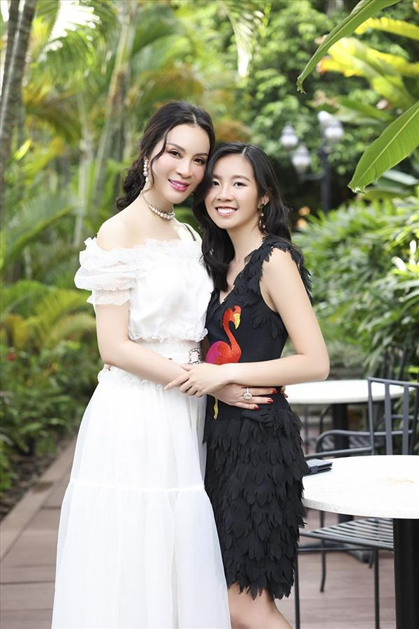 Can canh nhan sac doi thuc o tuoi 20 cua con gai MC Thanh Mai-Hinh-2