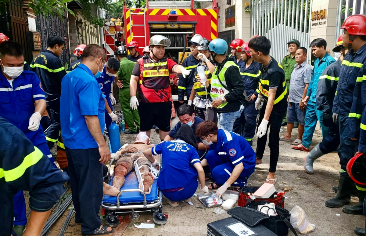 Hai người còn lại sau đó đã được lực lượng cứu hộ của Phòng PC07 giải cứu thành công. 