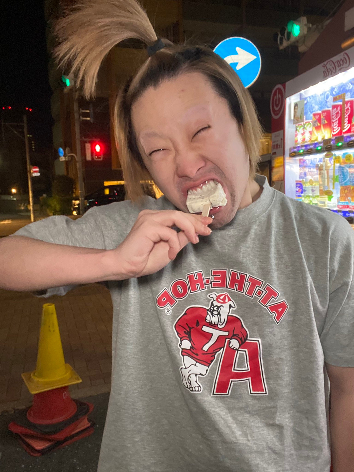 Tik Toker khoe mat moc gay choang, fan khen het loi-Hinh-6